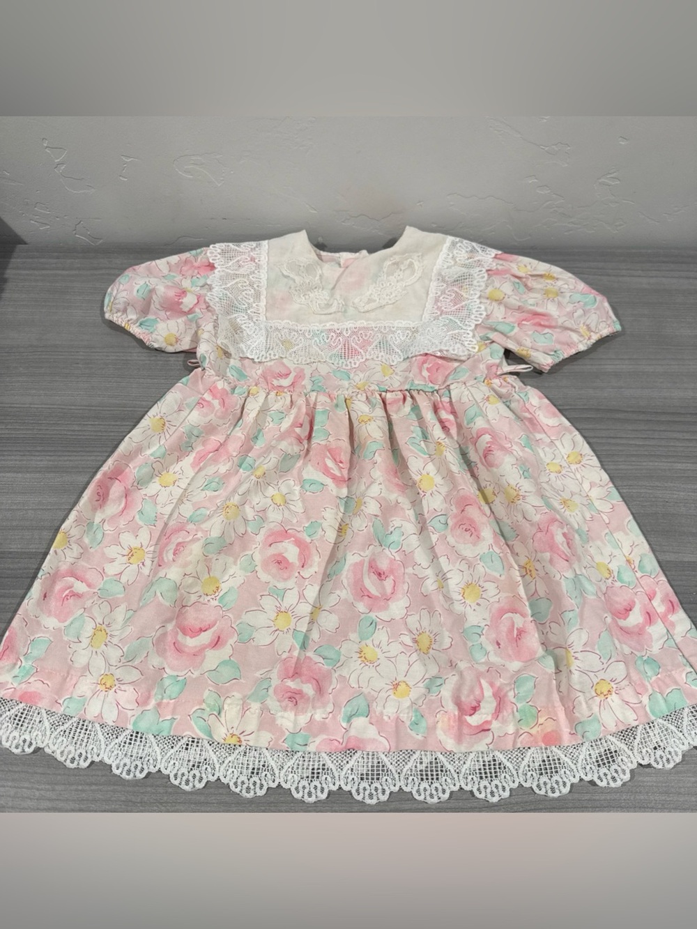 Vintage Cuddle Teen Size 5 USA Floral Lace Dress Girls Toddler *read